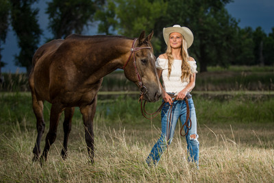 Dynamic Senior Portraits by Vanessa Houk Photography