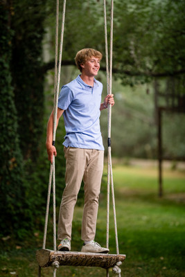 Dynamic Senior Portraits by Vanessa Houk Photography